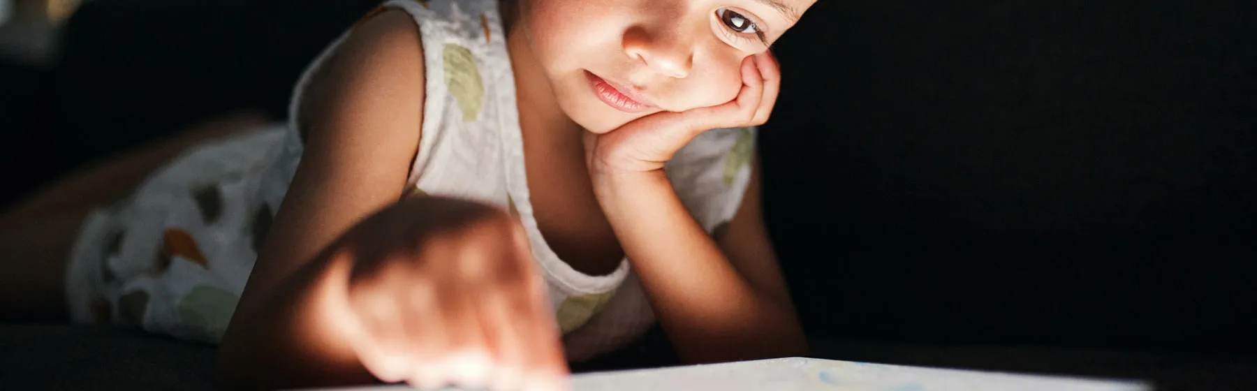 Les écrans modifient l'environnement développemental de l'enfant