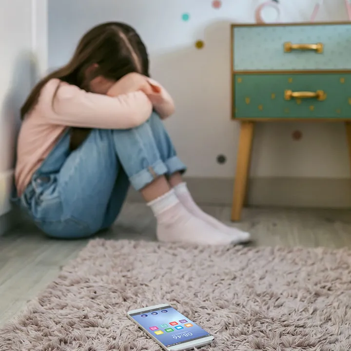 La cyber-pédocriminalité : en comprendre l’ampleur et alerter les parents