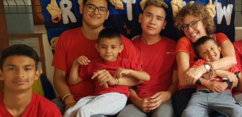 Groupe d'enfants de l'institut Taki Mundo au Mexique