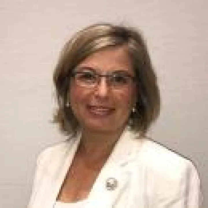 Eva VELA MARTÍNEZ