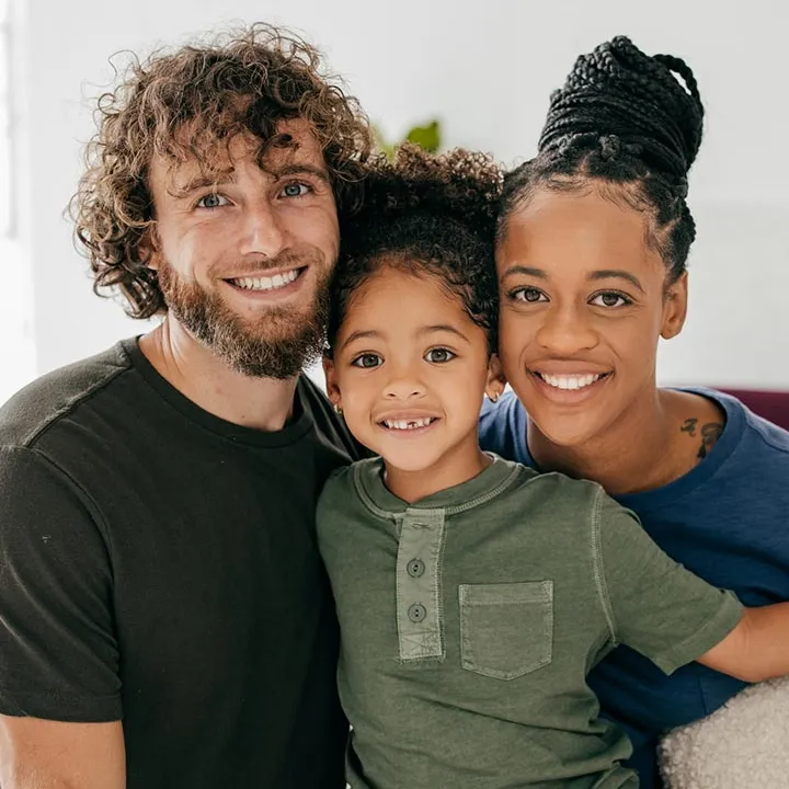 Famille de trois personnes